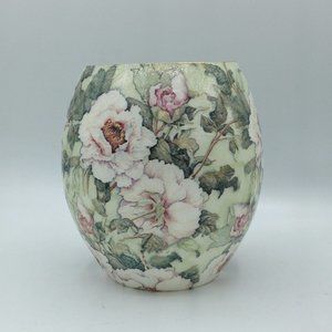 Dusty Green/Pale Pink Roses on a 6" Oval